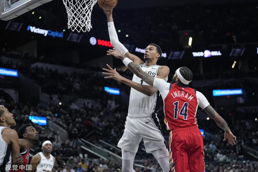 教练都毫不 教练都毫不