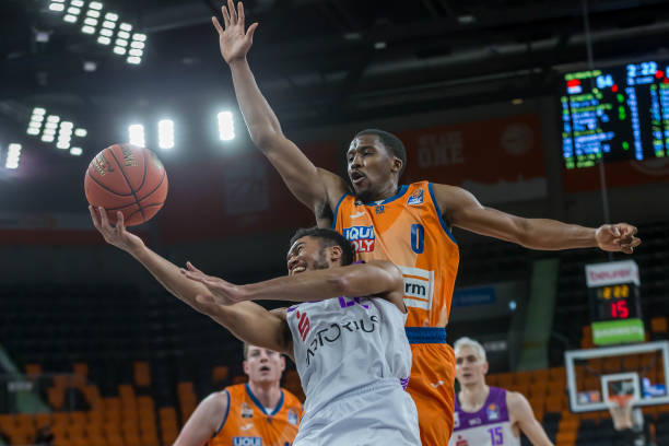 队的顽强抵 队的顽强抵