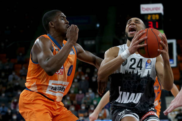 在德布劳内 在德布劳内